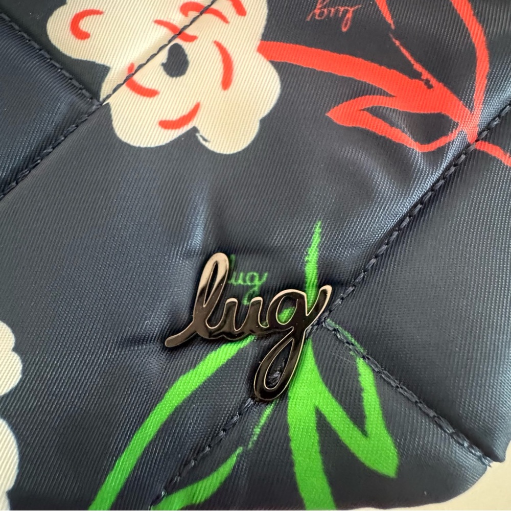 Lug Flare 2 Crossbody Bag Bright Floral Navy Quilted Travel Purse NWT - Picture 3 of 7